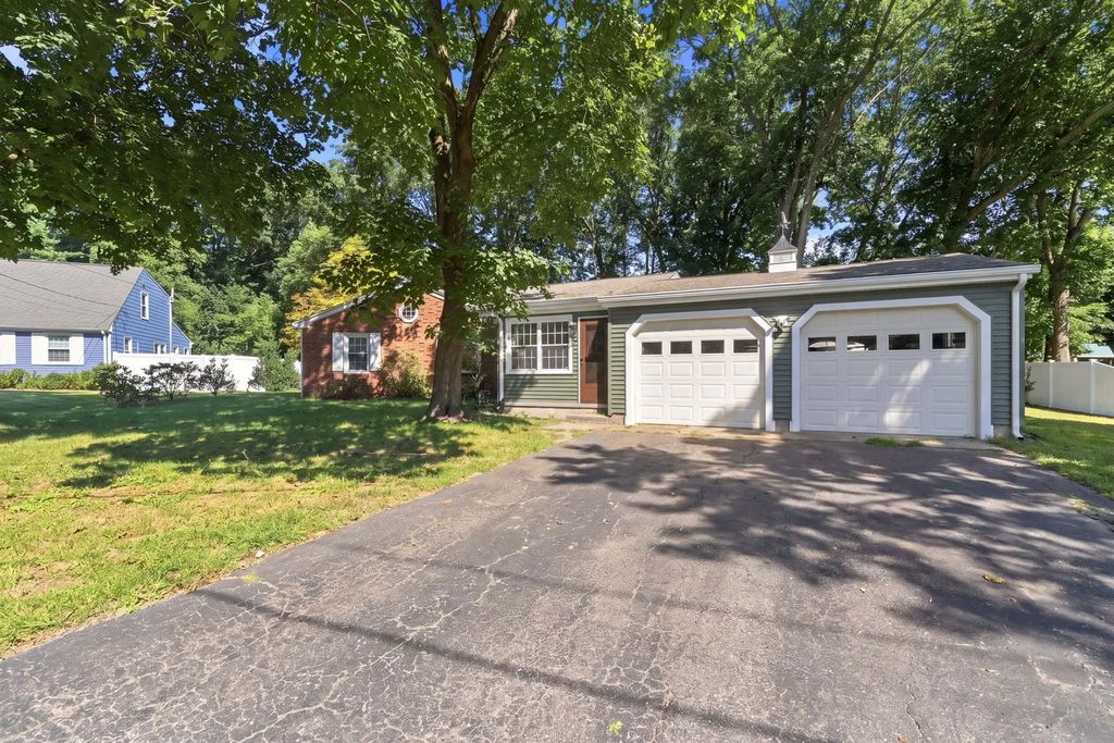 95 Thomas Leighton Blvd, Cumberland