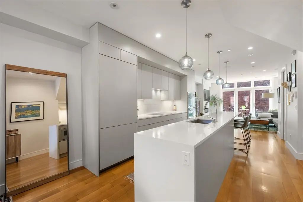 46 Clarendon Street #1, Boston