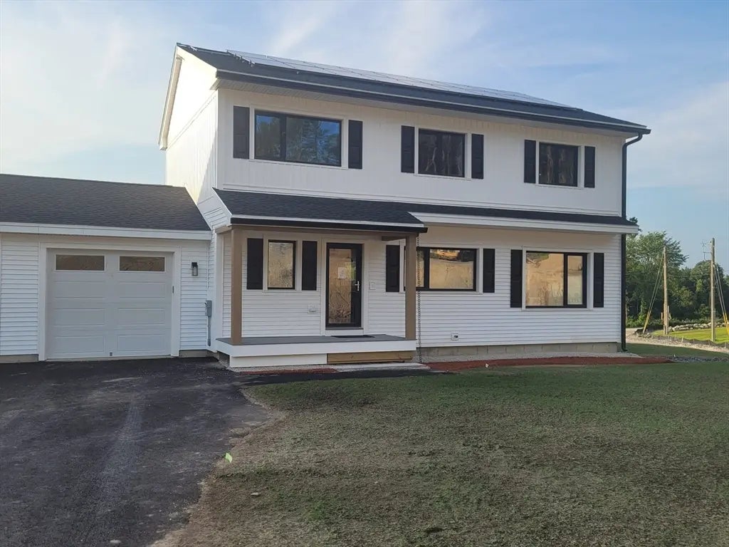 11 Windsor Lane #b, Hudson