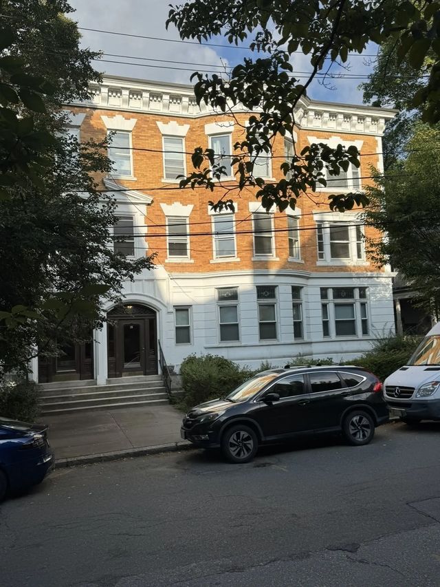 12 Kilsyth Road #3, Brookline