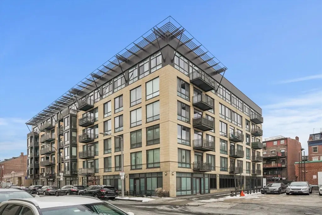 263-265 Northampton St #206, Boston