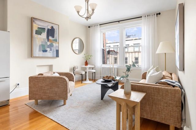 119 Marlborough St. #10, Boston