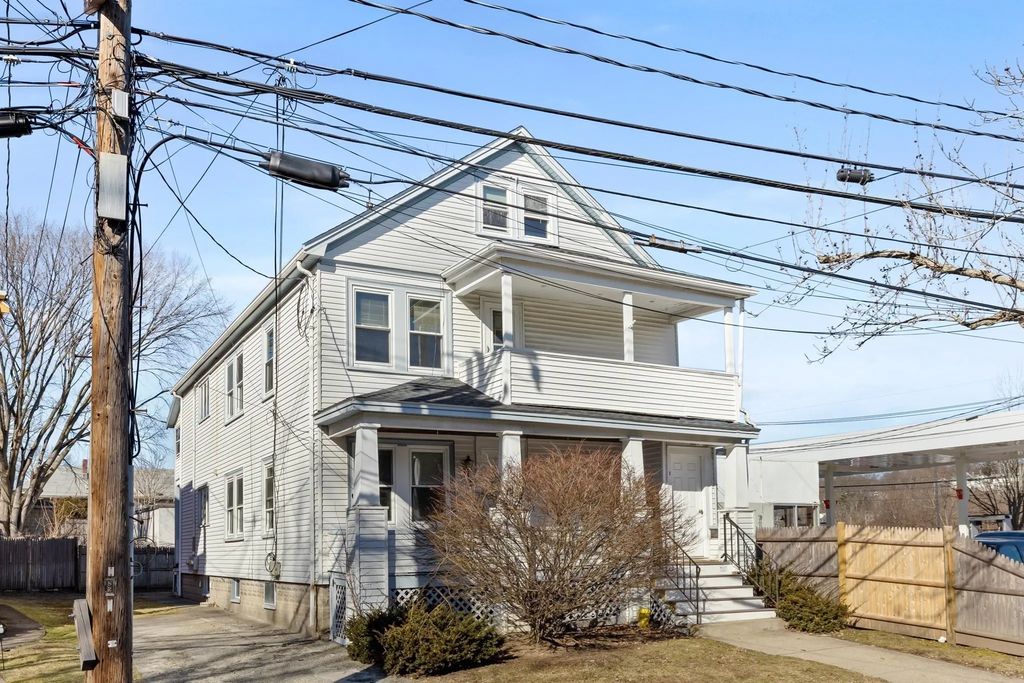 5 Quincy St #1, Arlington