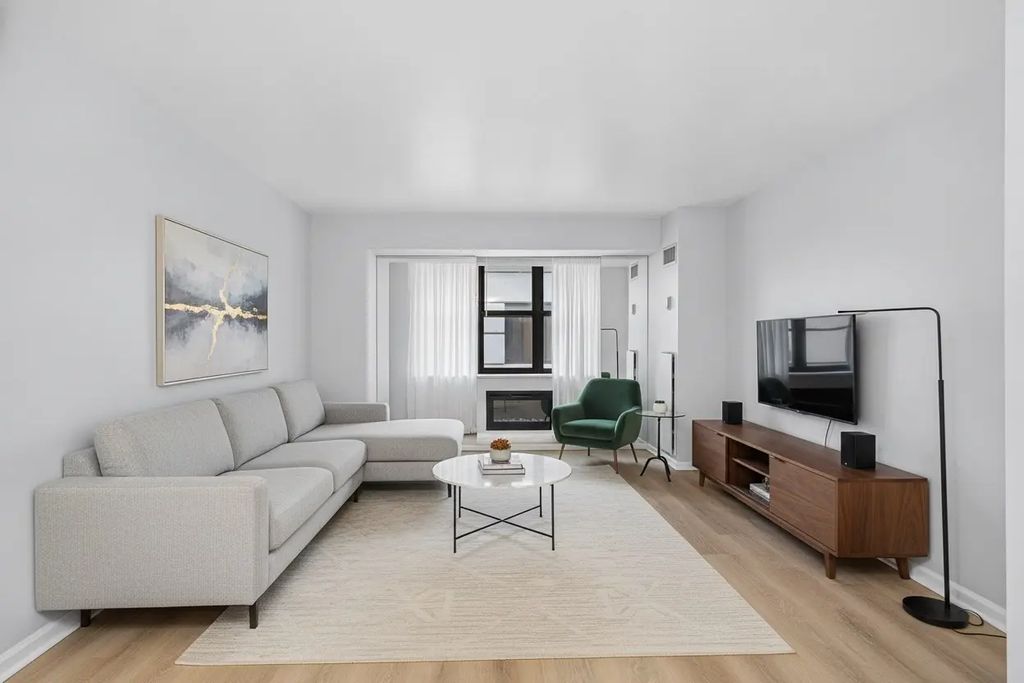 170 Tremont St #204, Boston