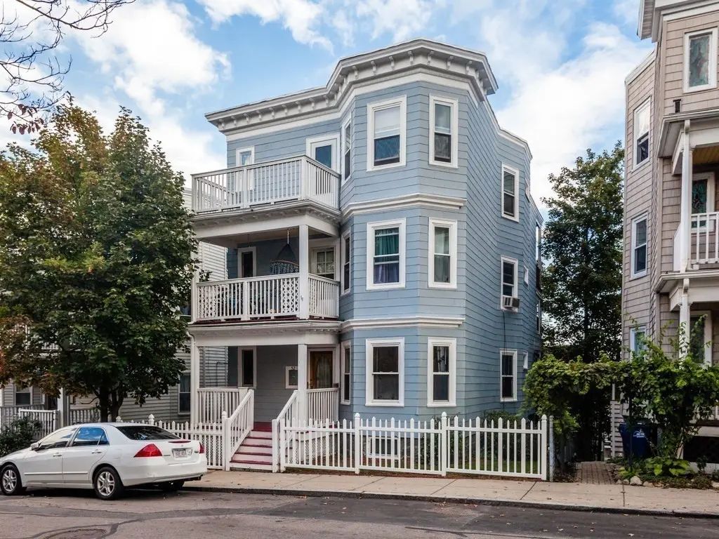 52 Percival St #3, Boston