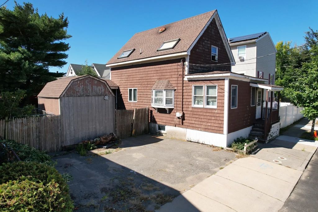75 Light St, Lynn