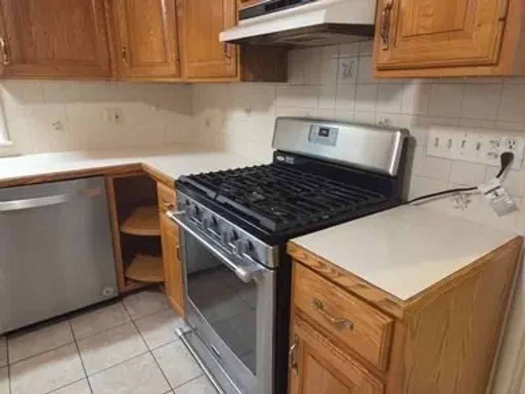 1002 Belmont St #1, Watertown