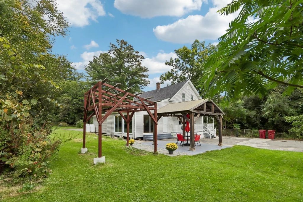 31 Parham Rd, Tyngsborough