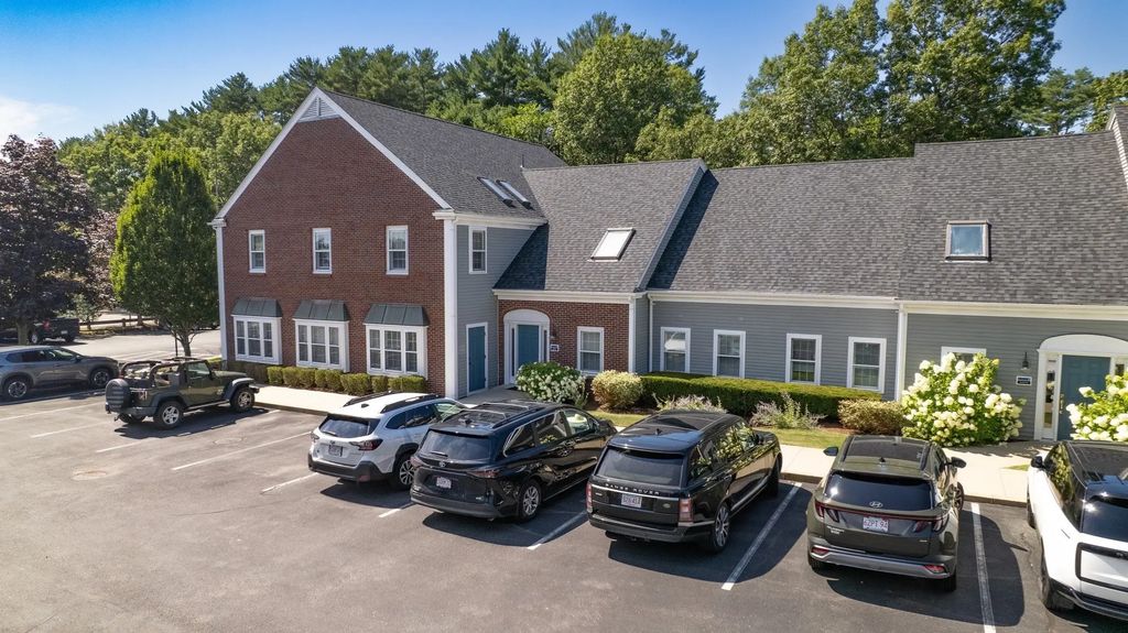 475 School St #5, Marshfield