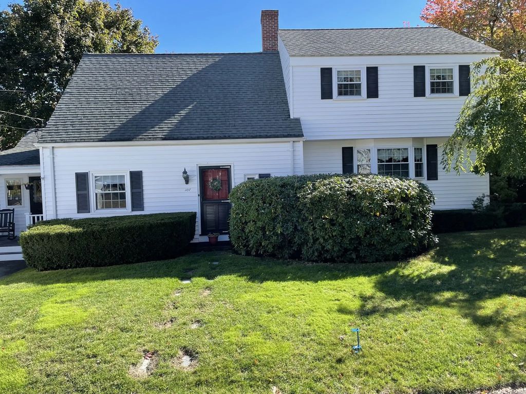 107 Arbutus Avenue, Braintree
