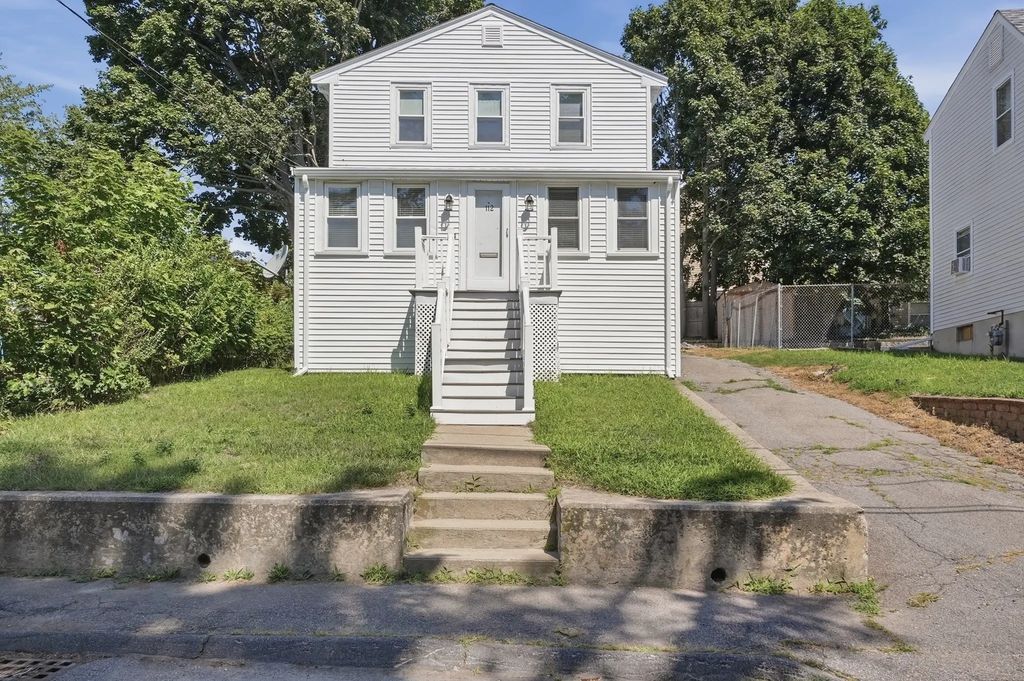 112 Stoughton St, Quincy