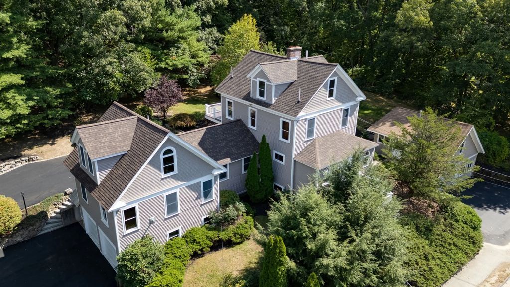82 N Quinsigamond Ave, Shrewsbury