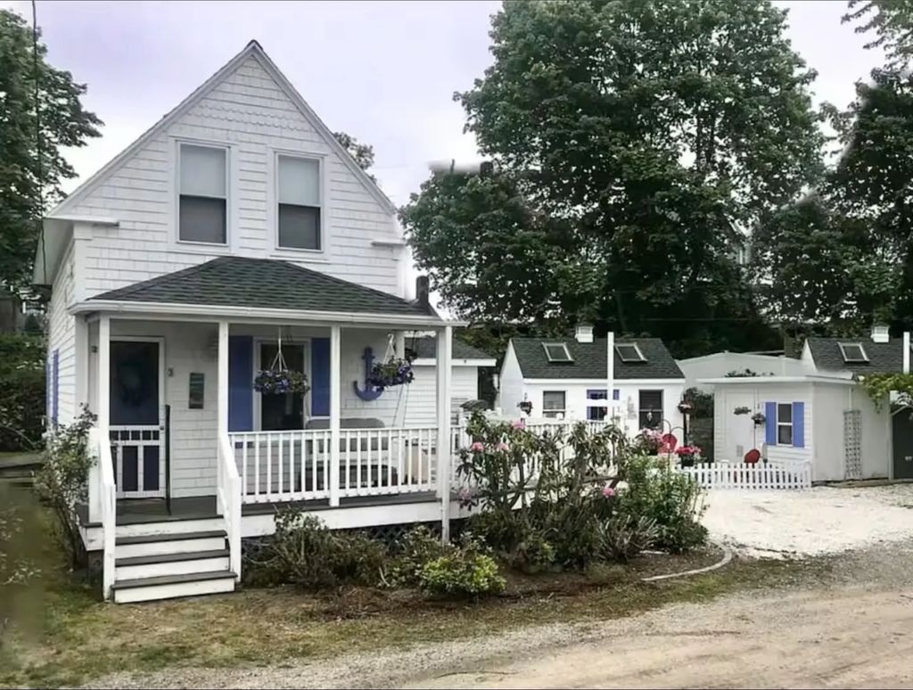 3 Locust St. Ext, Wareham