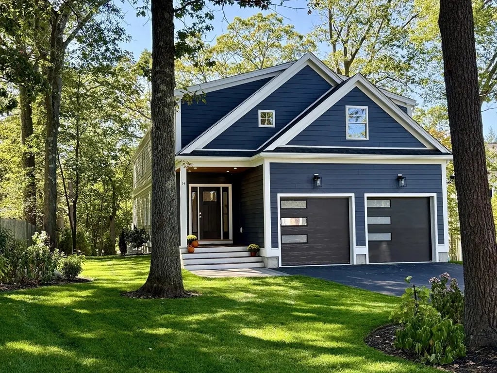 14 Benjamin Rd, Lexington