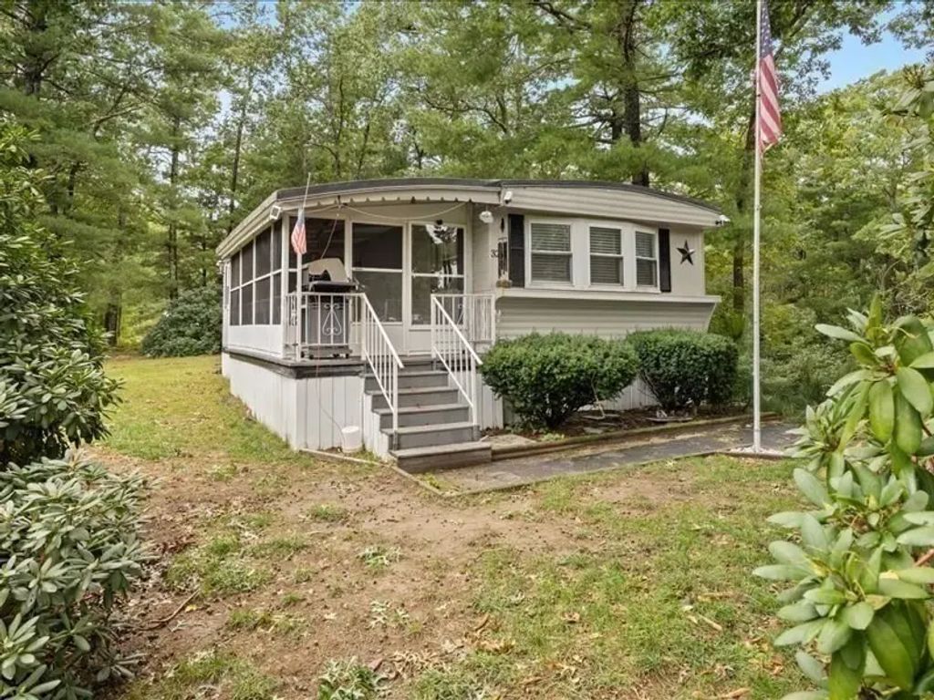 32-6 South Meadow Village, Carver