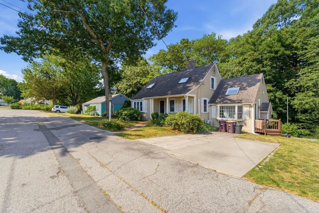 125 Jaffrey St, Weymouth