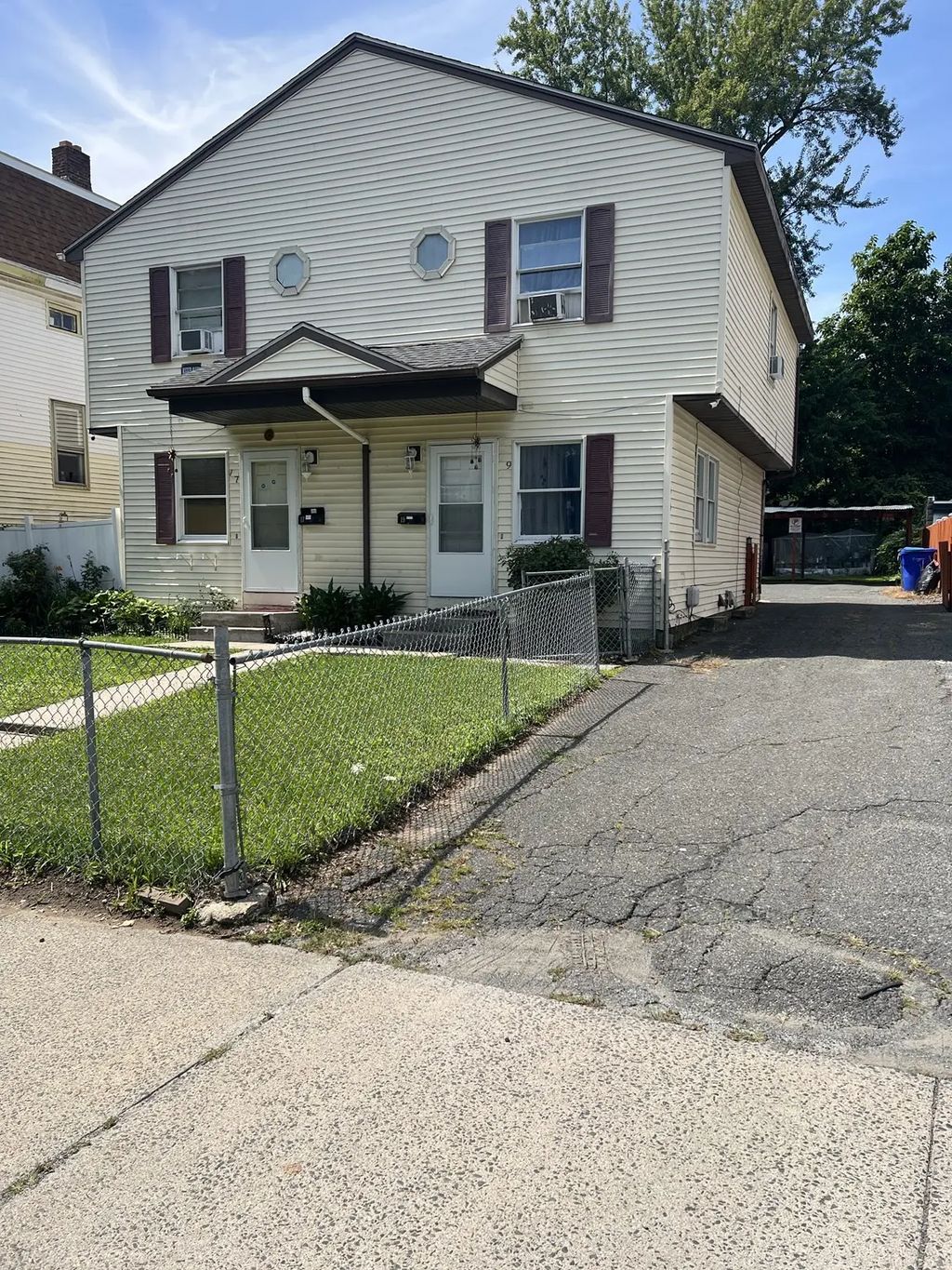 17-19 Webster St, Springfield