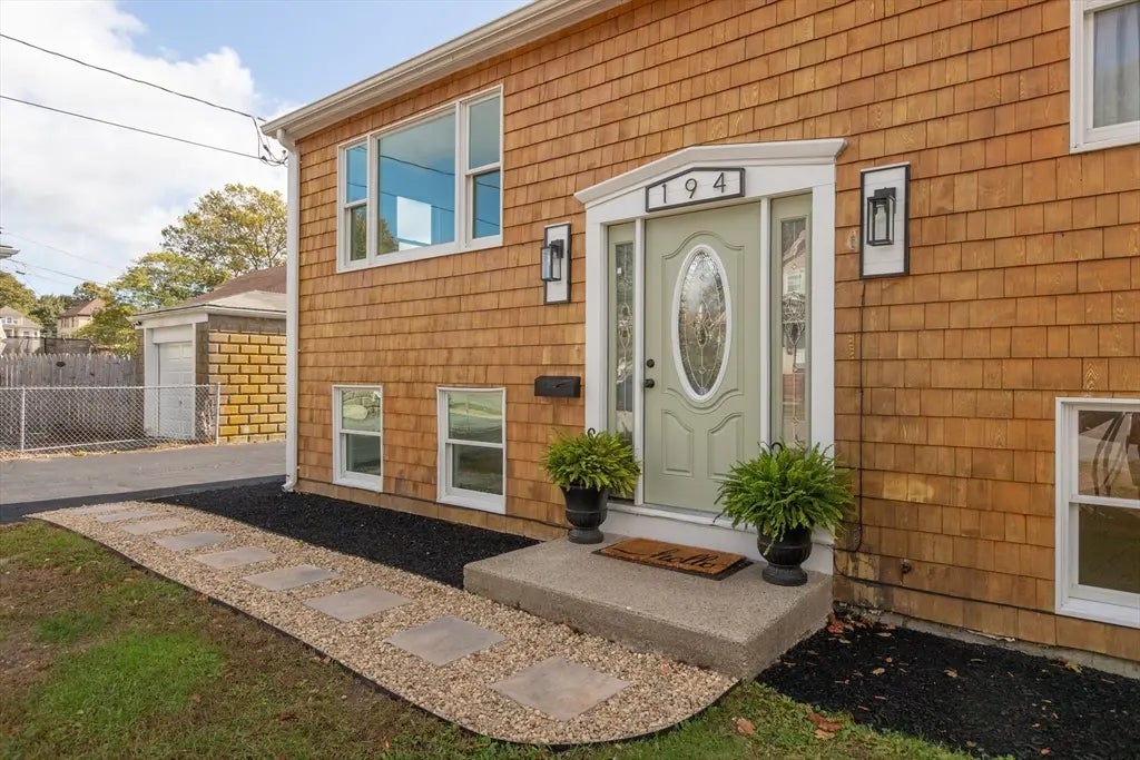 194 Robeson Street, New Bedford