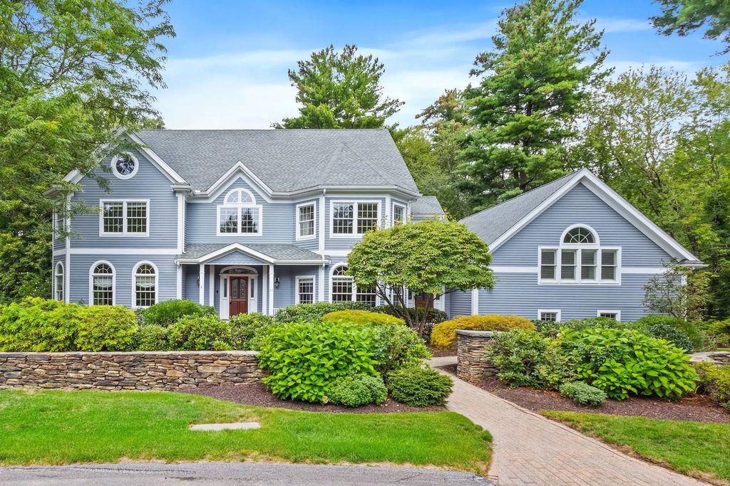 27 Carriage Drive, Lexington