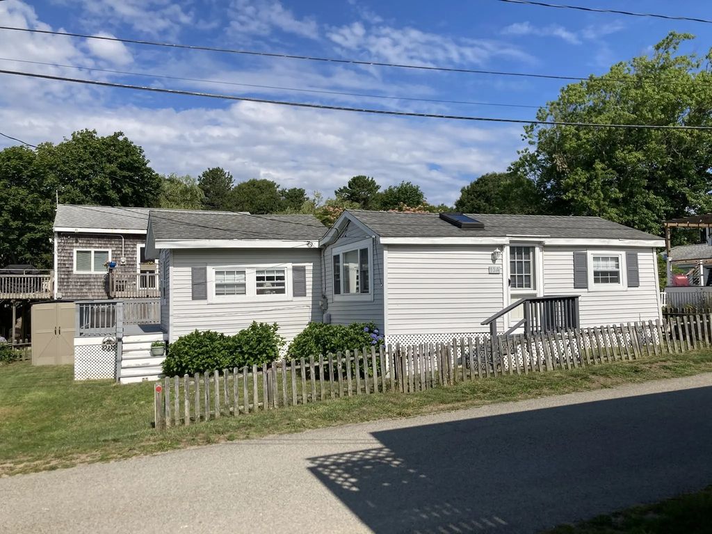 13 Thompson Road #a, Bourne