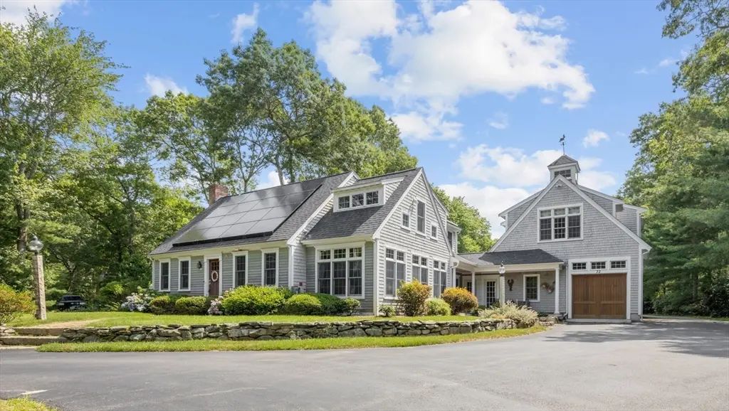 32 College Pond Rd., Plymouth