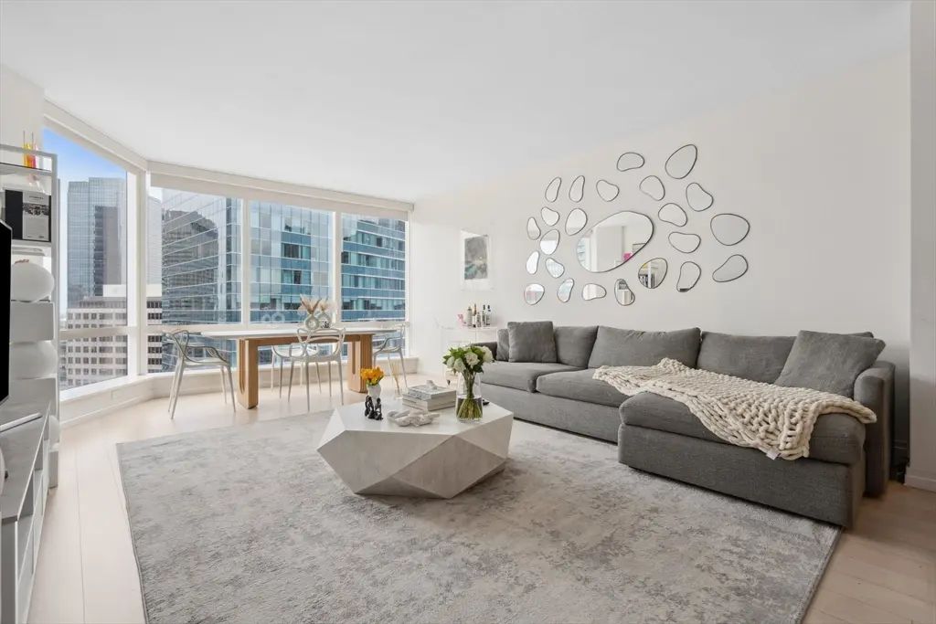 1 Franklin St #2507, Boston