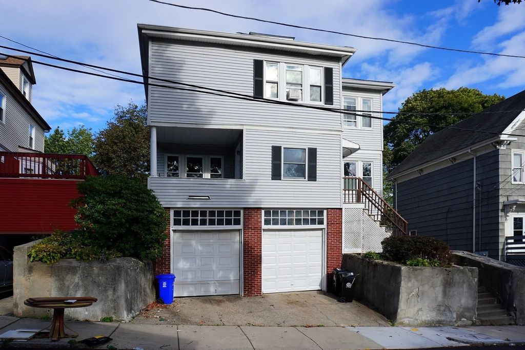 9 Kenilworth St #2, Malden