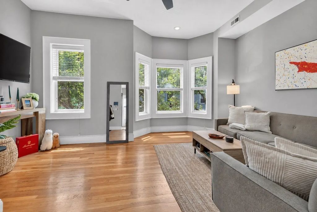 466 E 3rd St #2, Boston