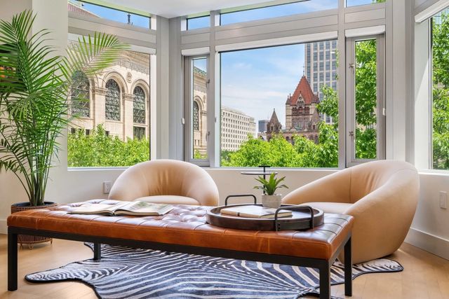 1 Huntington Avenue #204, Boston