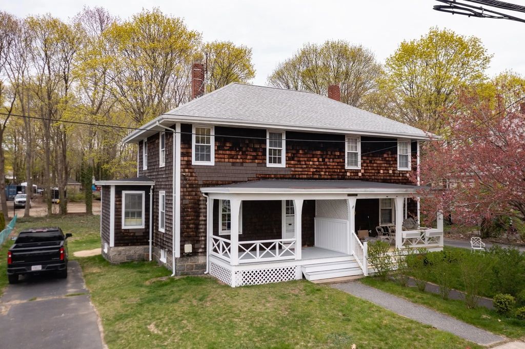 235 Standish Ave, Plymouth
