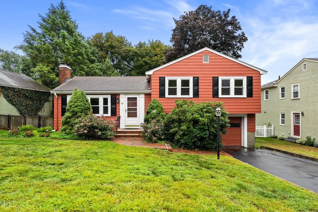 28 Prospect Ave, Arlington
