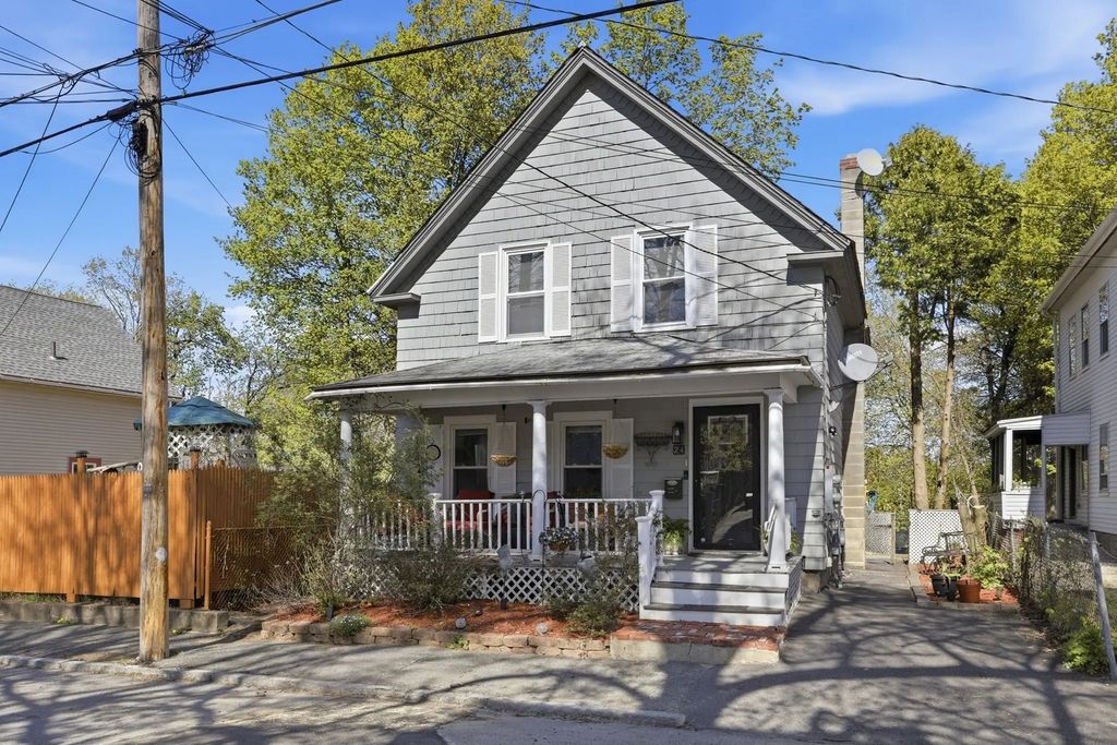 24 Lawrence St, Fitchburg