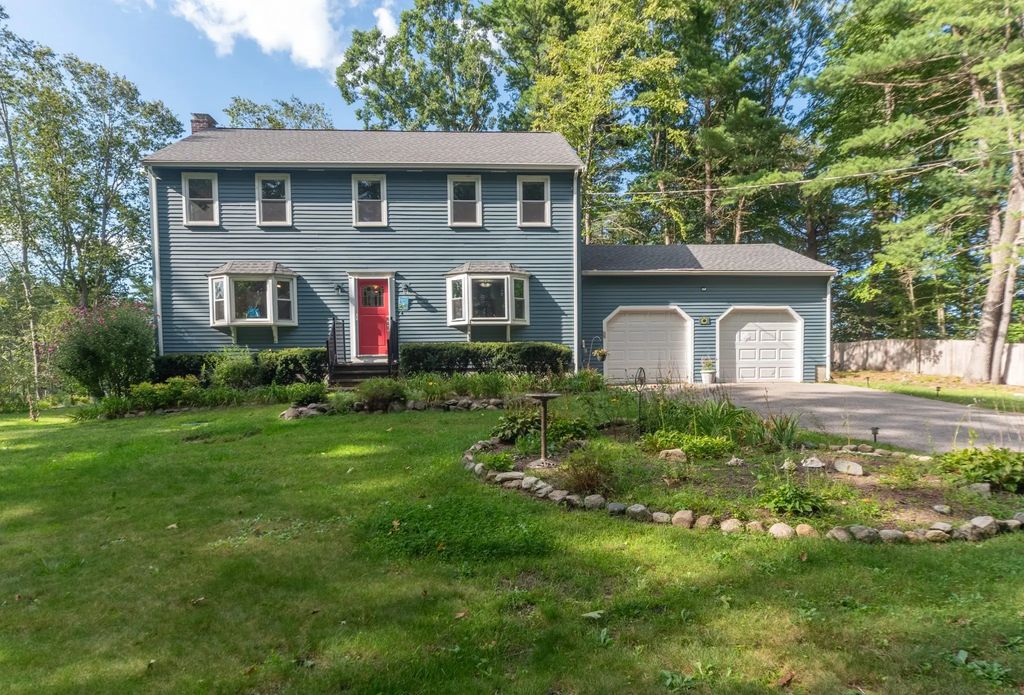 130 Island Rd, Millis