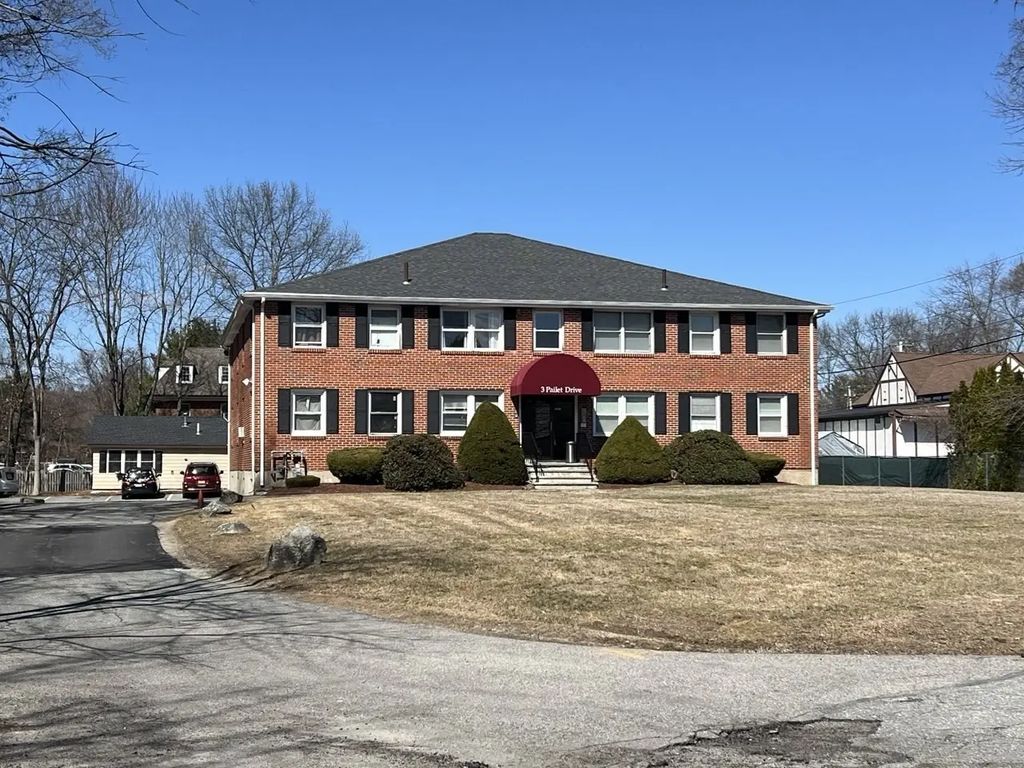 3 Pailet Dr #7, Chelmsford