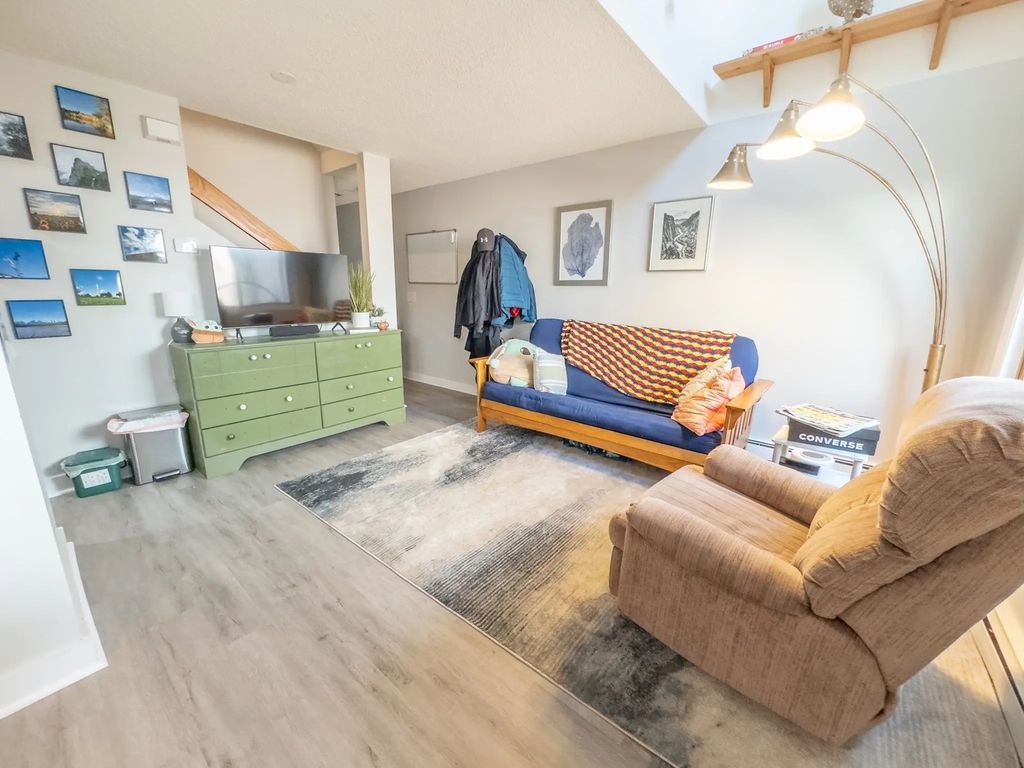 169 Erie Street #2, Cambridge