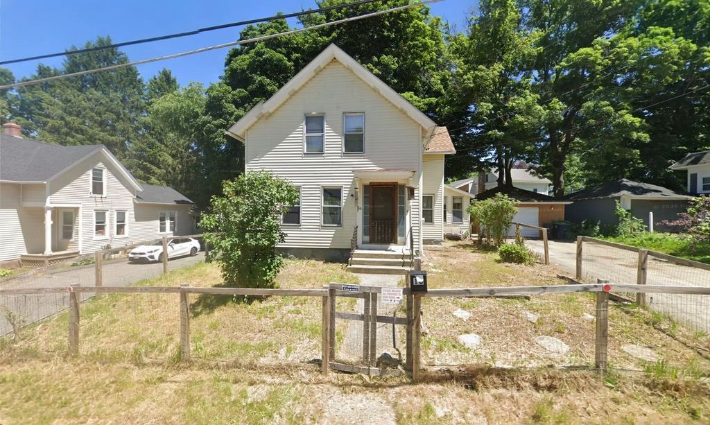 16 Water St, Southbridge