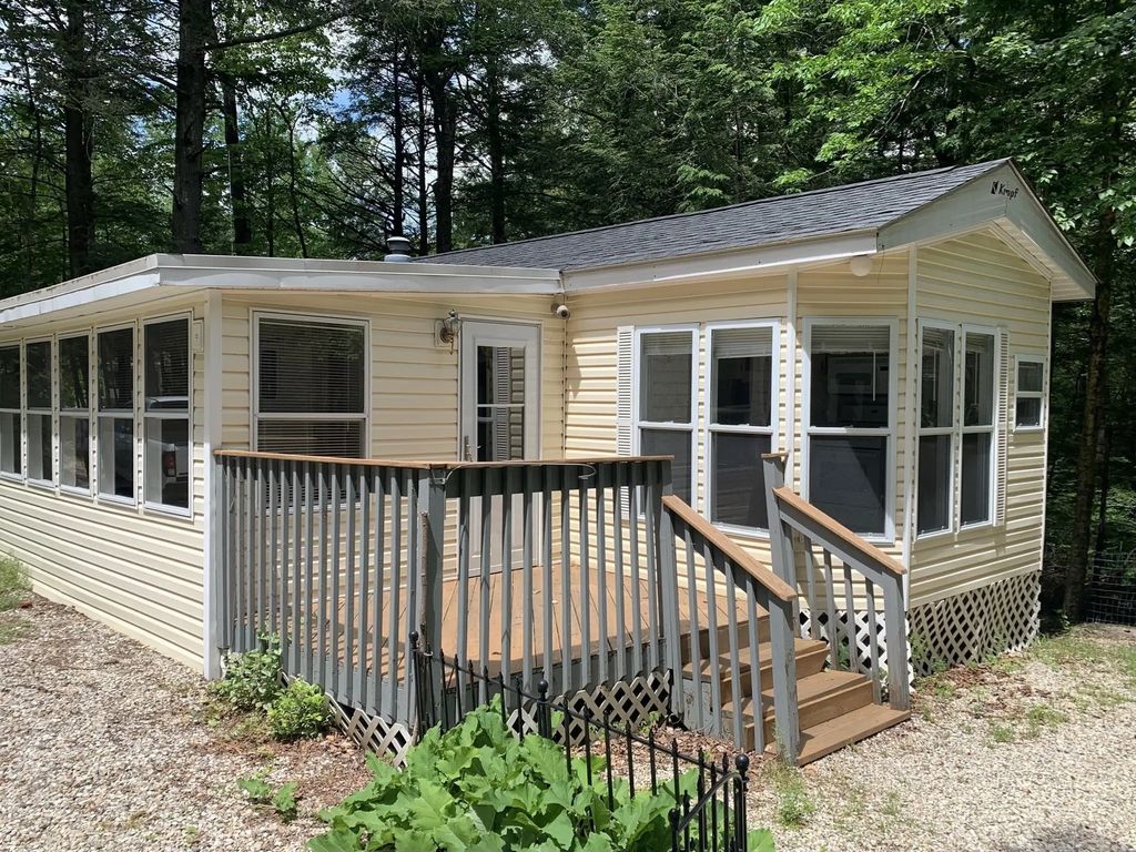 759 North Main Road #v7-12, Otis