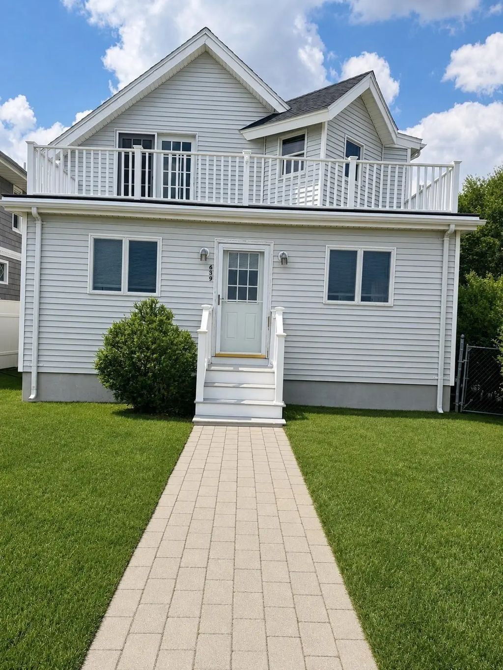 639 Quincy Shore Dr, Quincy