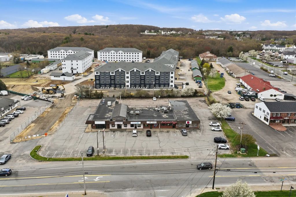 588 Kelley Blvd, North Attleboro