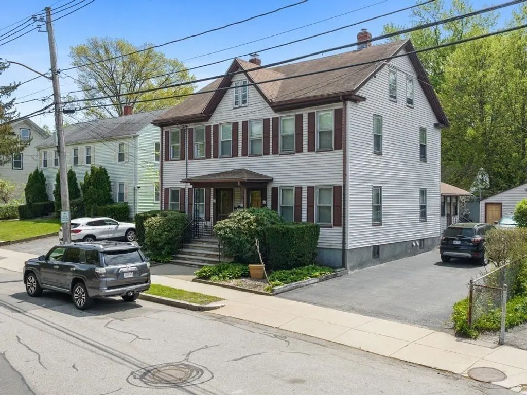 86 California St #86, Watertown