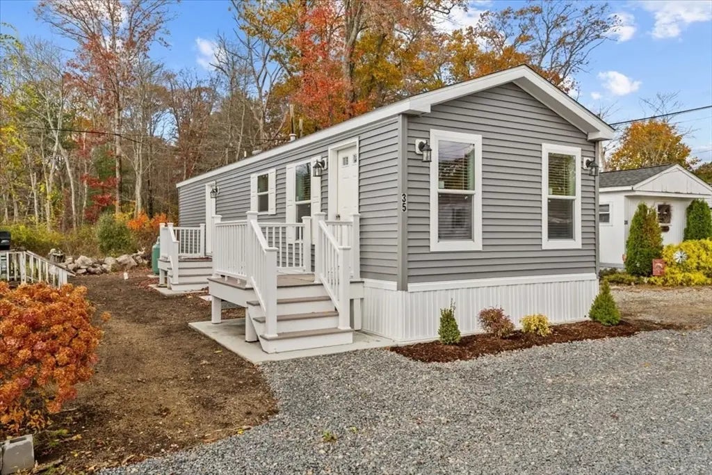 1540 Broadway #35, Raynham