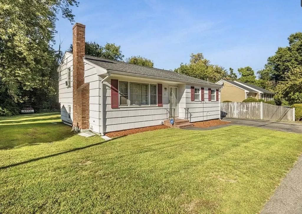 11 Boyden St #1, Brockton