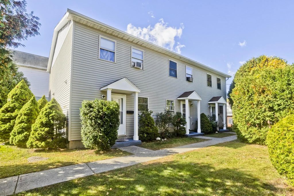 73-75 Walnut St, Holyoke