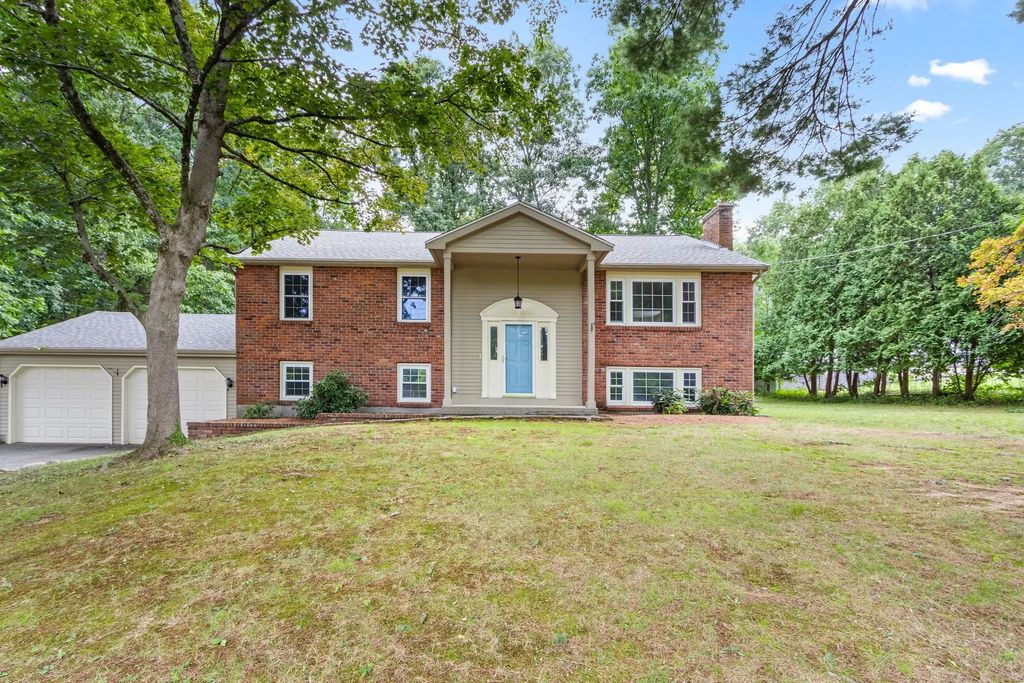 141 Longhill Rd, Franklin