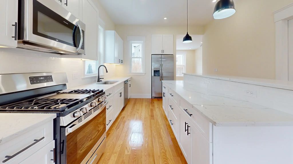 242 Somerville Ave #242, Somerville