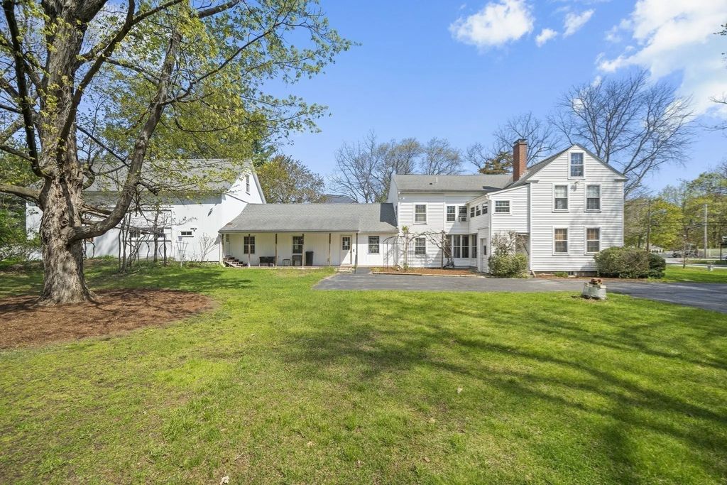 6 Church St, West Boylston