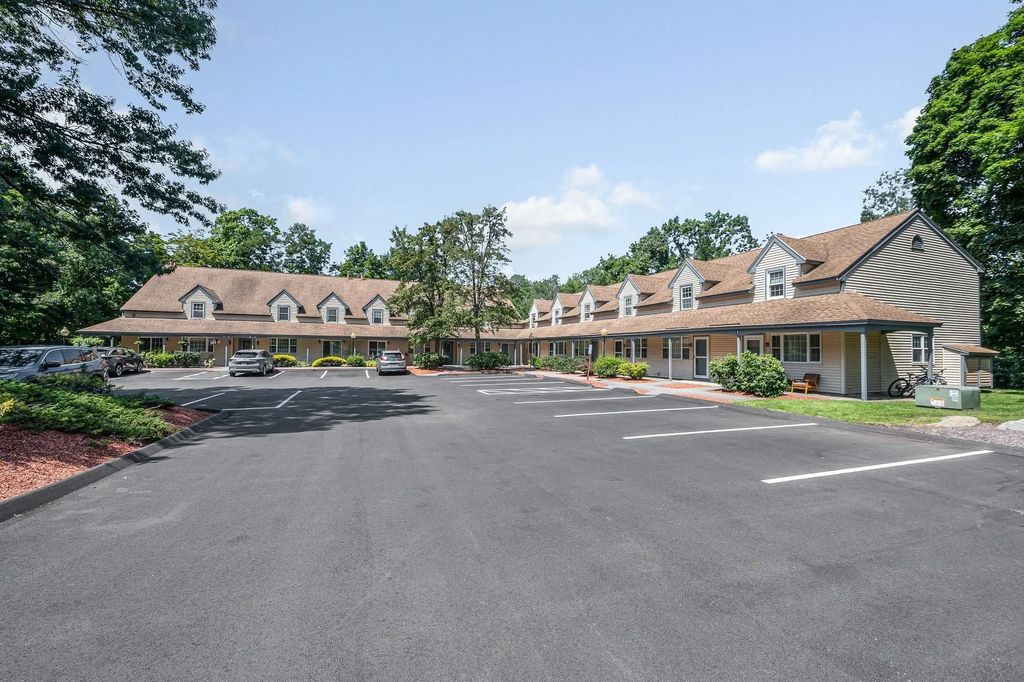 11 Kennedy Drive #11, Chelmsford