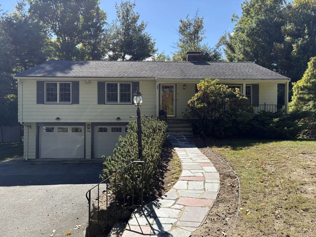 94 Concord Ave, Lexington