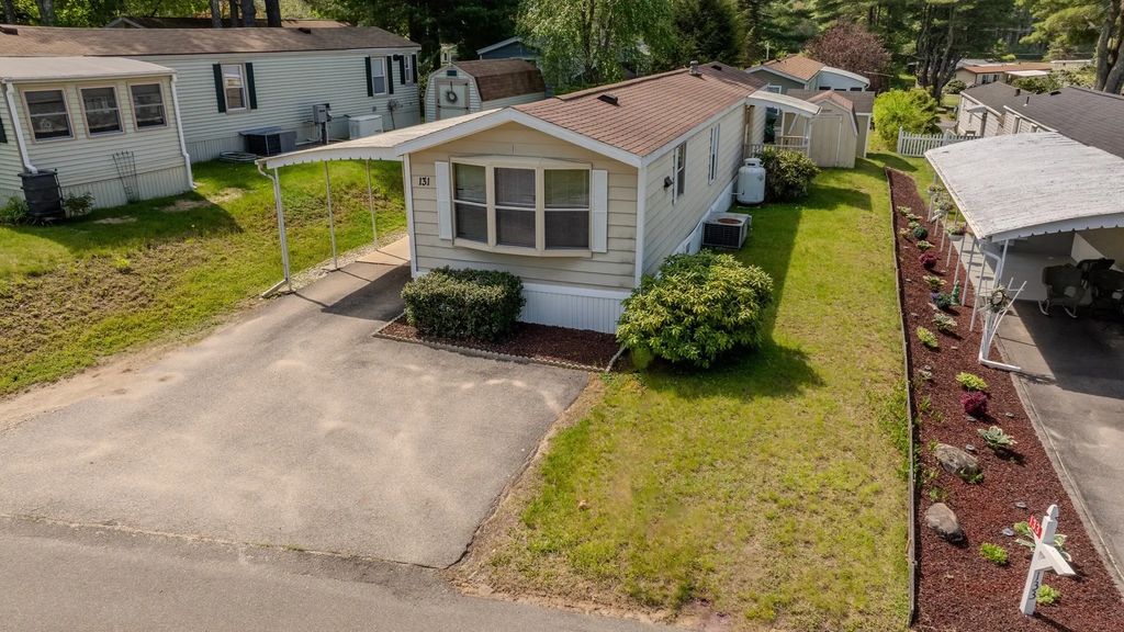 131 Pine Ave, Sturbridge