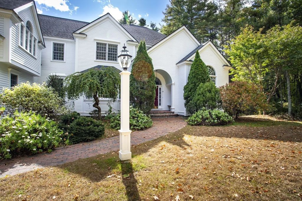 28 Meachen, Sudbury